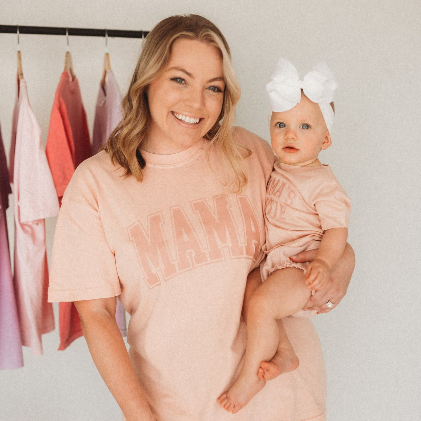 Mama Peachy Crop Tee (Custom Text Color)