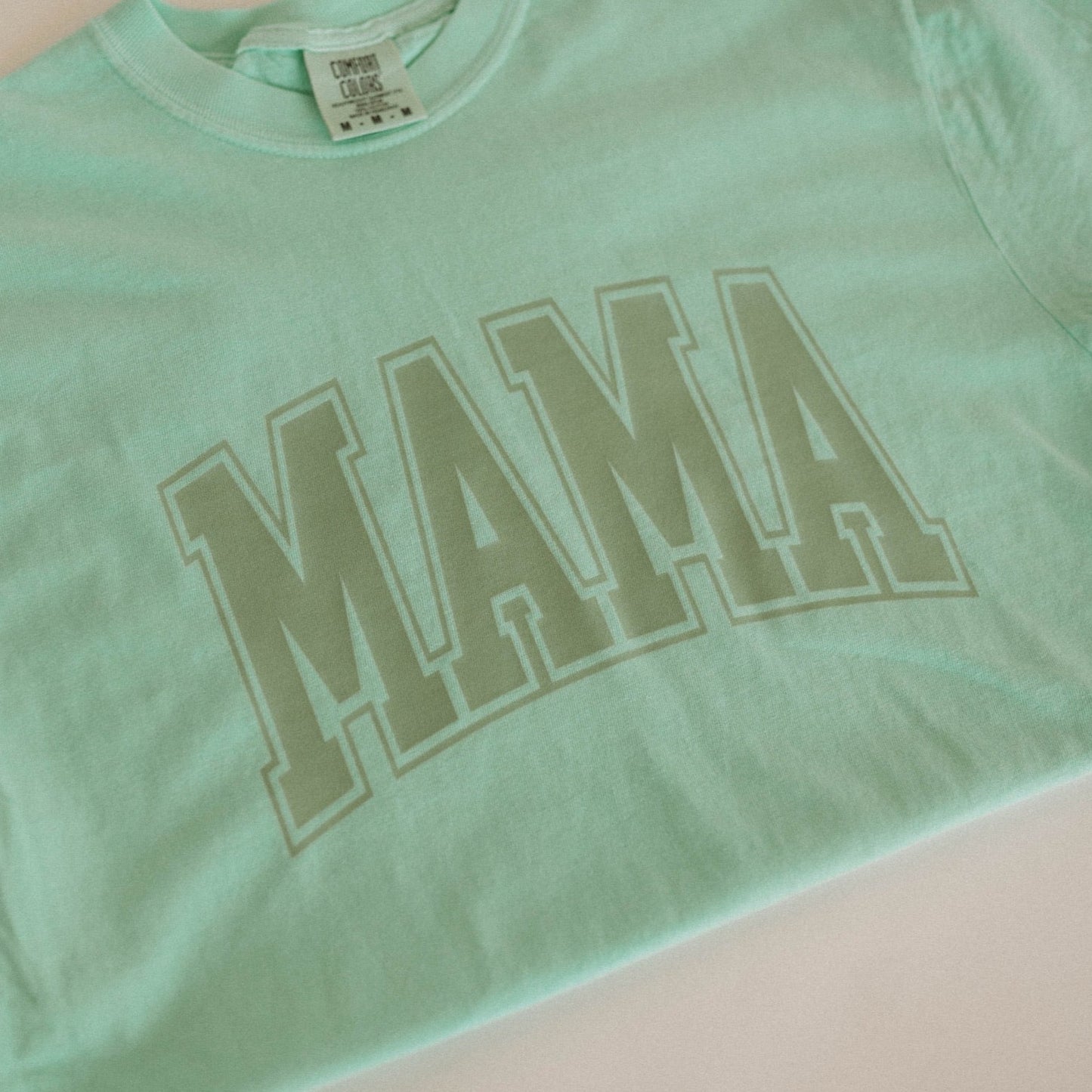 Mama Island Reef Tee (Custom Text Color)